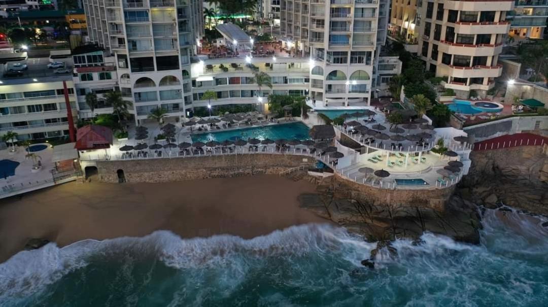 Hotel Las Torres Gemelas Acapulco Bagian luar foto