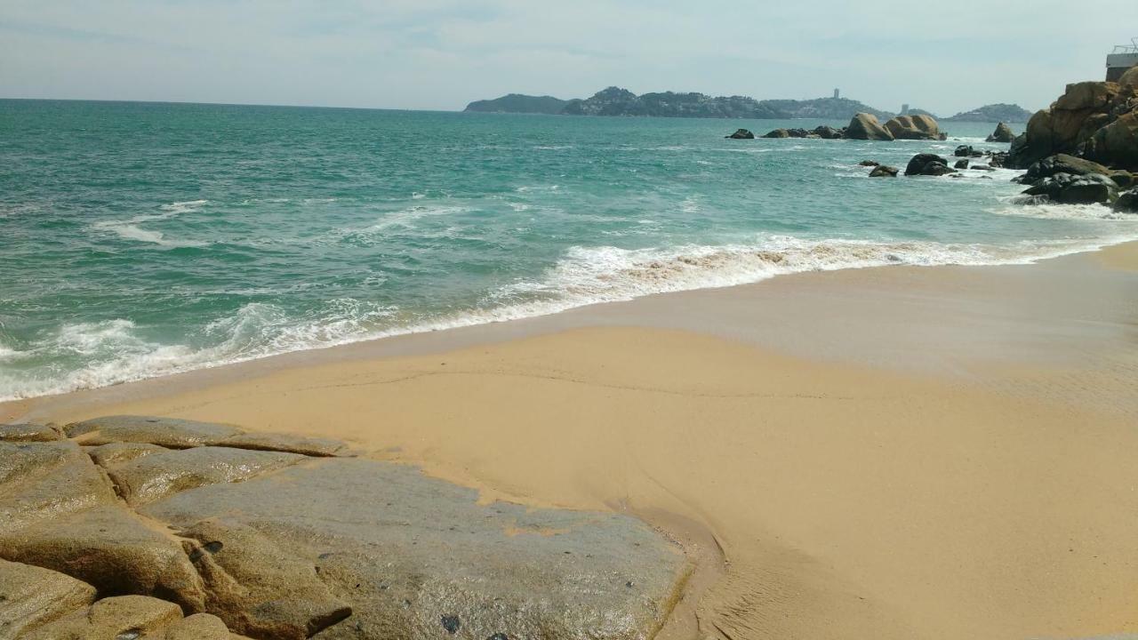 Hotel Las Torres Gemelas Acapulco Bagian luar foto